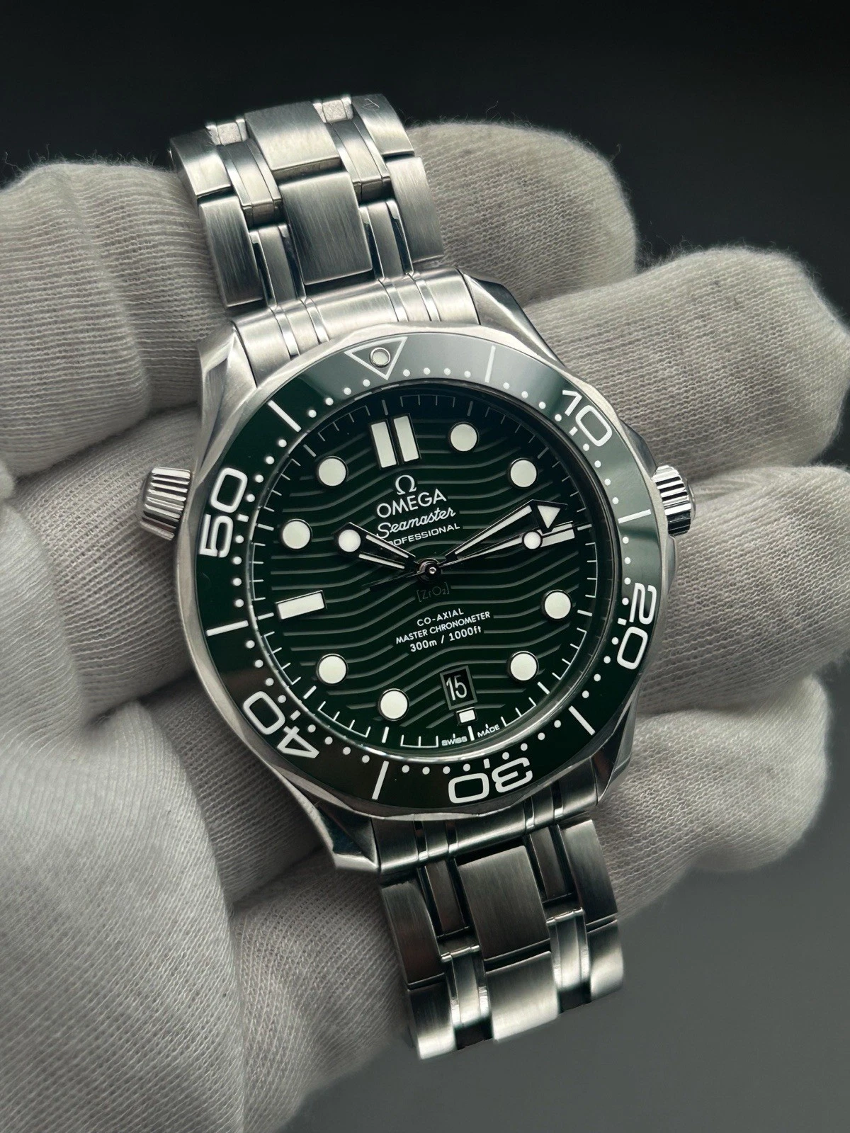 OMEGA Seaweed Seamaster Diver 300M 210.30.42.20.10.001 Stainless 42mm